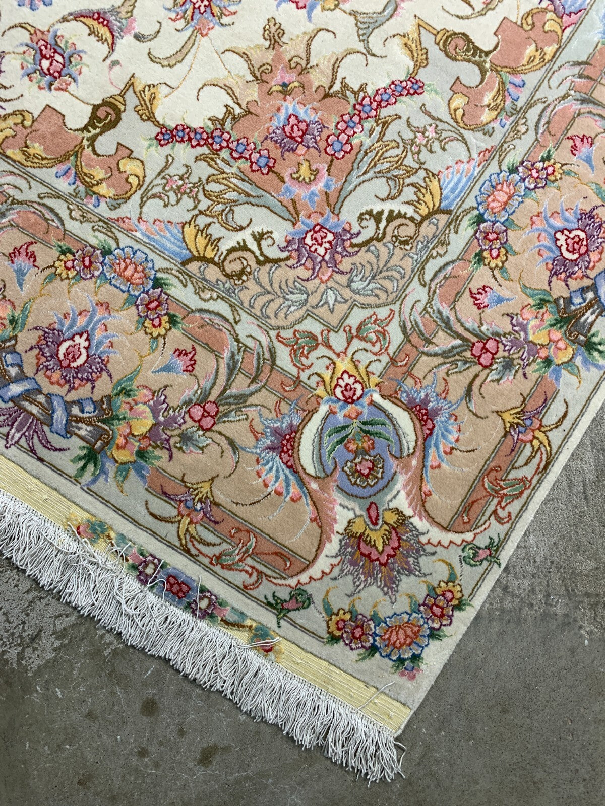 4'10"x6'10" Very Fine Hand-Knotted Wool & Silk Blend Tabrize Carpet - Area Rug