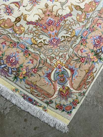 4'10"x6'10" Very Fine Hand-Knotted Wool & Silk Blend Tabrize Carpet - Area Rug