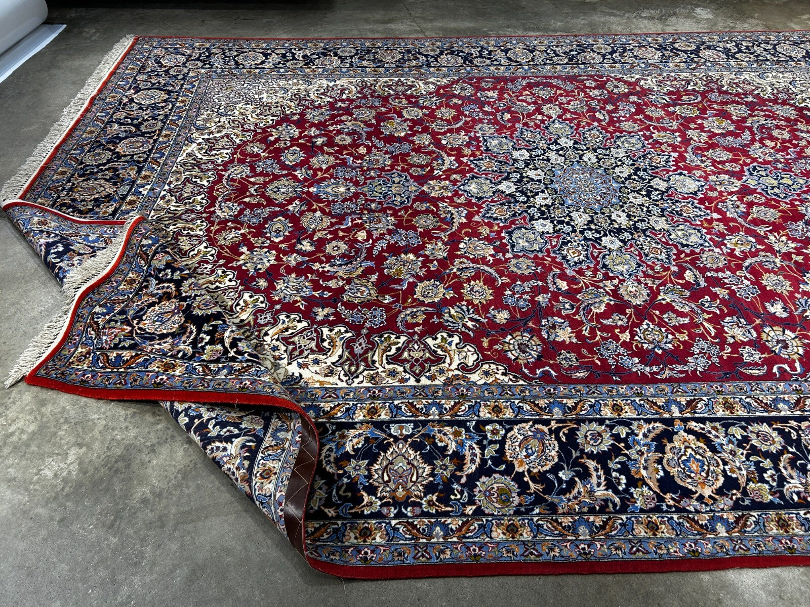 8'1"x11'6" Extra Fine Hand-Knotted Wool & Silk Isfahane Rug
