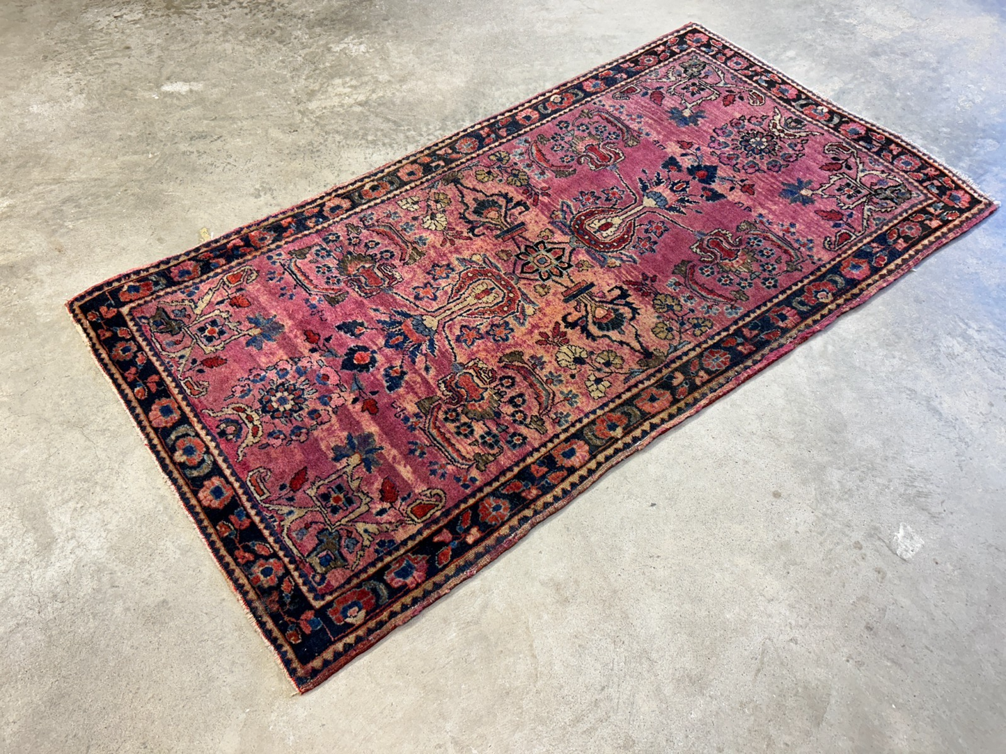 2'7"x4'10" Antique Hand-Knotted 100% Wool Pile Sarouke Area Rug - Carpet