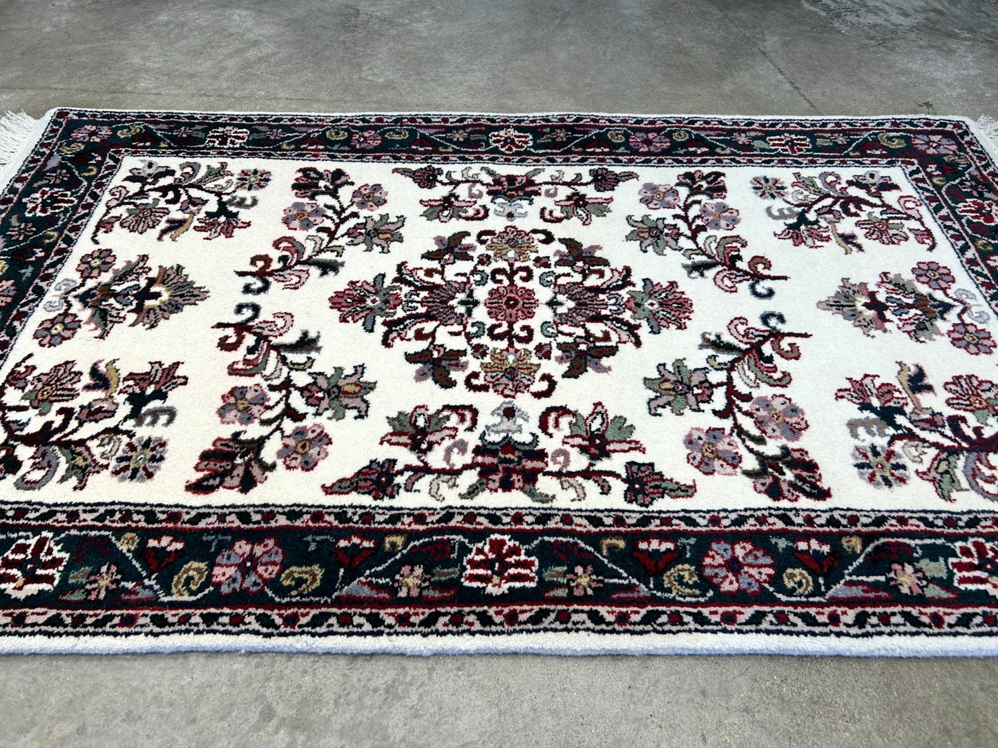 3'x5'1" Hand-Knotted 100% Wool Pile All-Over Kashane Design Area Rug