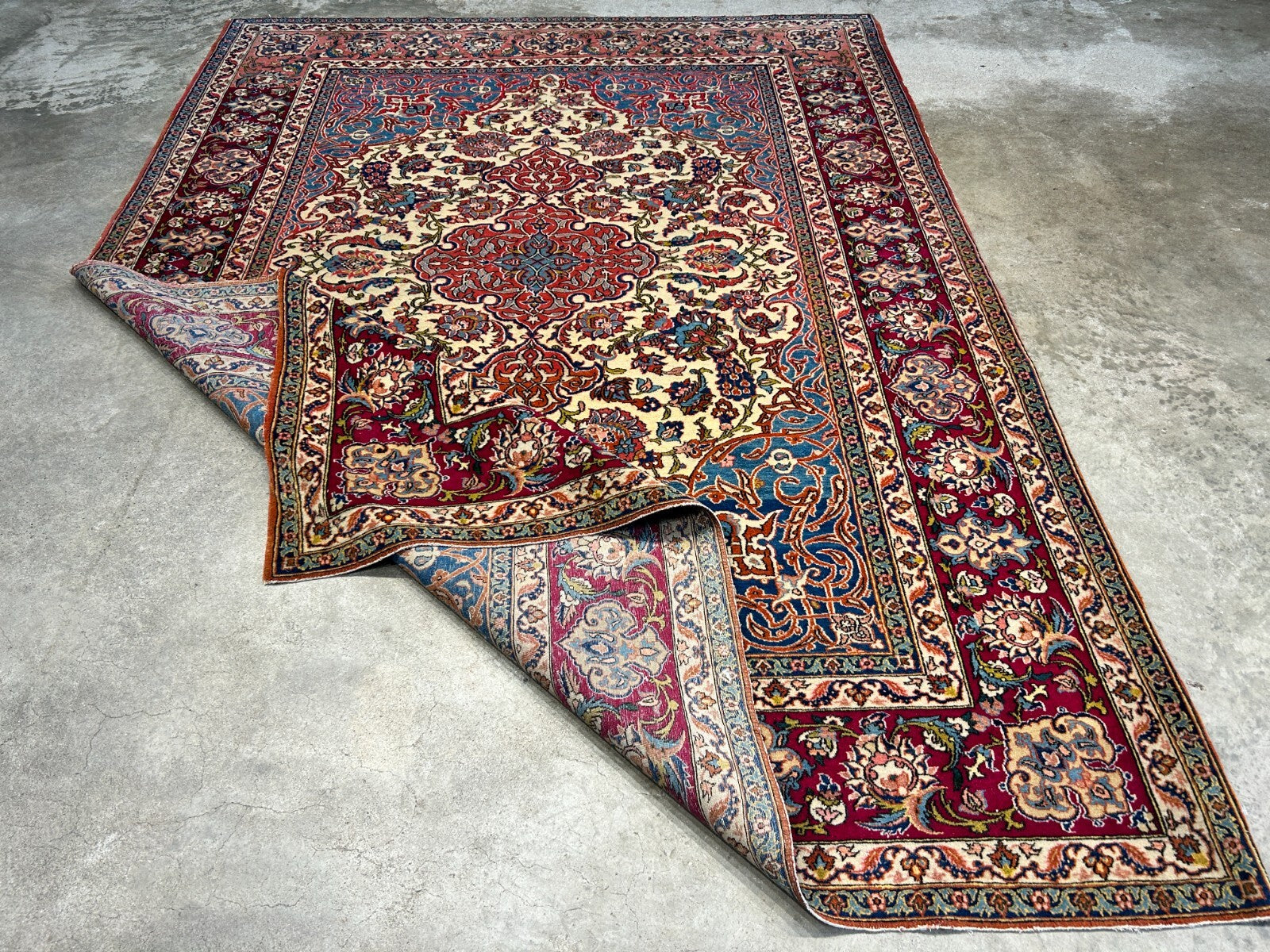 4'10"x6'7" Collector Antique Very Fine Hand-Knotted 100% Wool Isfahane Rug