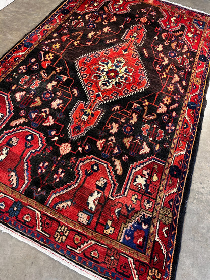 4'10" x 8'1'' Hand-Knotted 100% Wool Pile Hamadane Area Rug