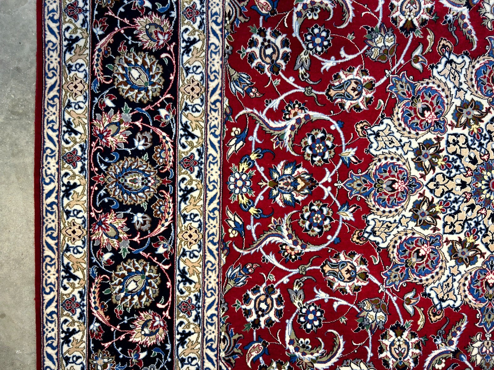 6'9"x10'3" Extra-Fine Hand-Knotted Wool & Silk Blend Isfahane Carpet - Area Rug