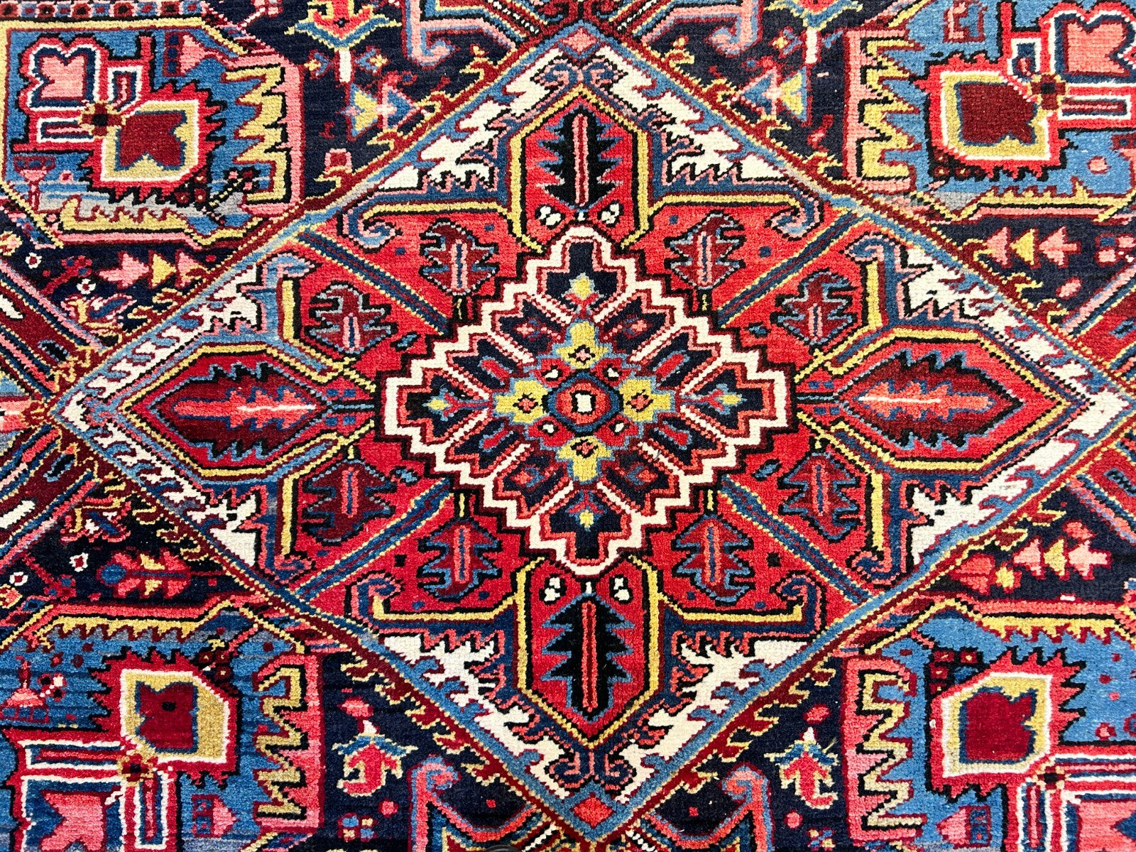 8'10"x12'1" Hand-Knotted 100% Wool Pile Herize Rug