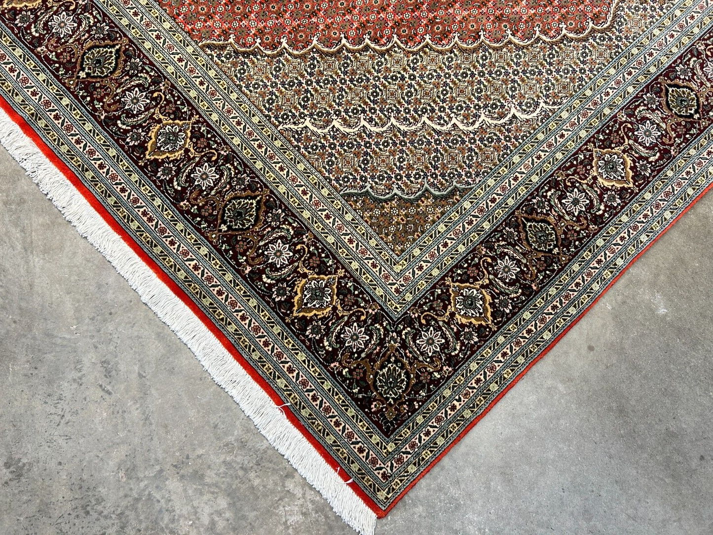 6'6"x9'6" Fine Hand-Knotted Wool & Silk Blend Tabrize Mahi Carpet - Area Rug