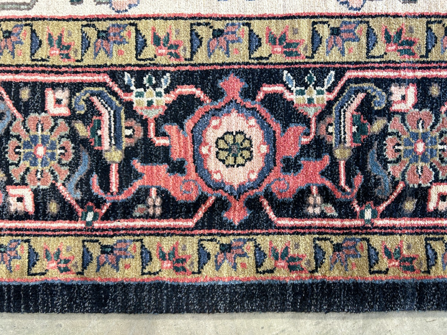 9'x11'10" Hand-Knotted 100%  Wool Pile IndoHeriz Rug