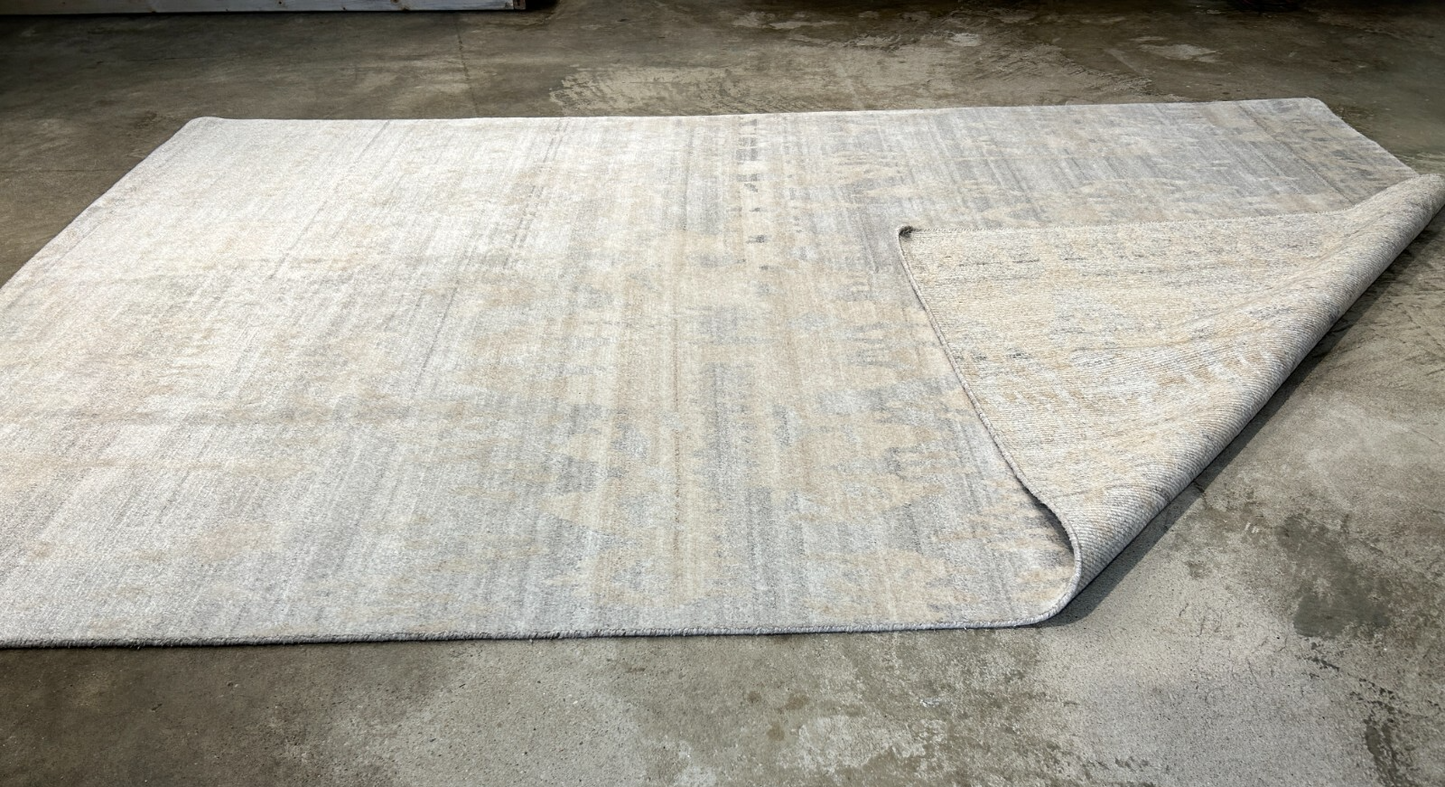 6'x8'11" Hand-Knotted 100% Wool Pile Modern Rug