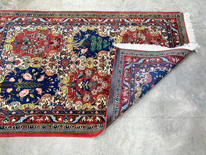 3'5"x5'2" Hand-Knotted 100% Lamb Wool Bakhtiarie Carpet - Area Rug