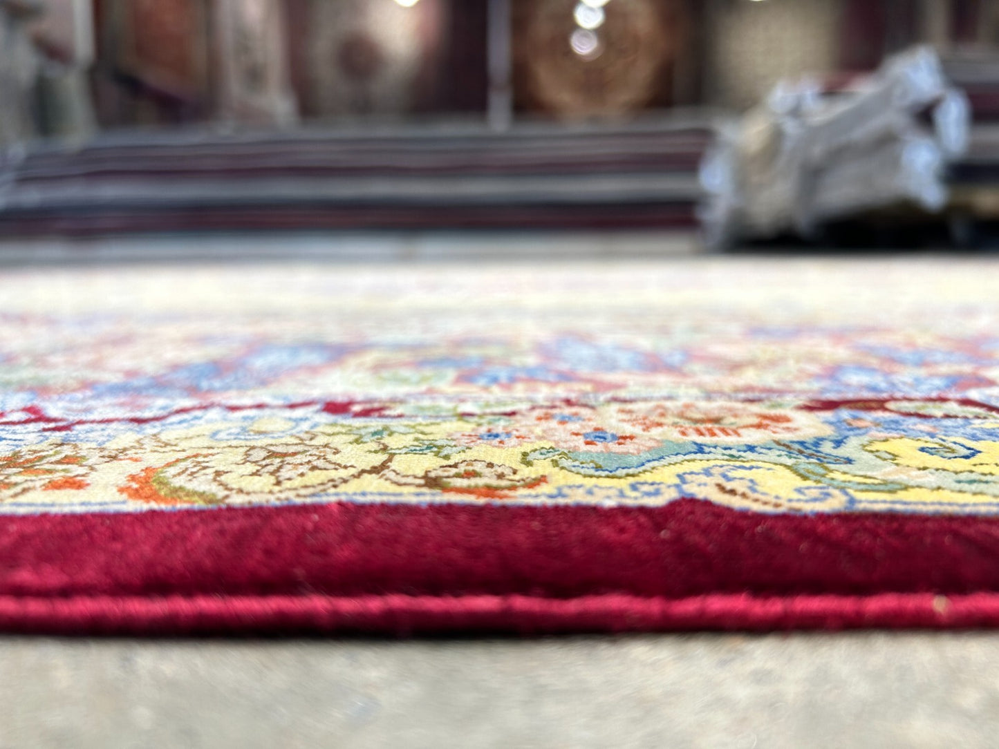 5'4"x8'2" Exquisite Extra-Fine Hand-Knotted 100% Silk Qume Carpet - Area Rug