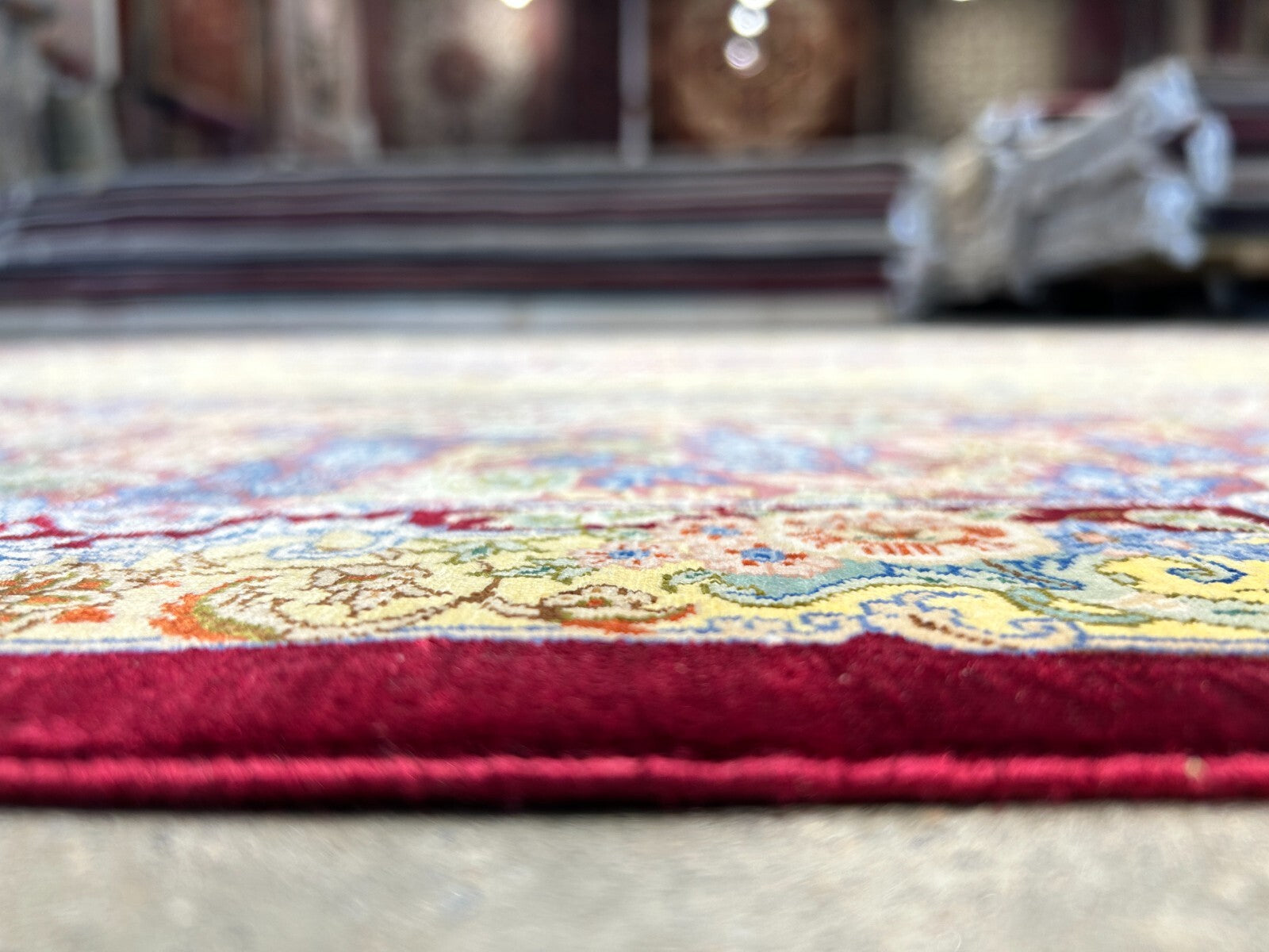 5'4"x8'2" Exquisite Extra-Fine Hand-Knotted 100% Silk Qume Carpet - Area Rug