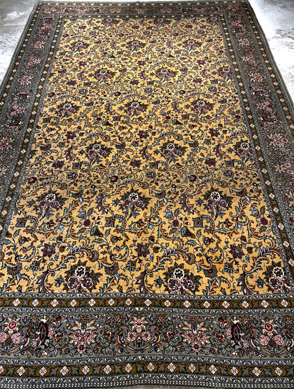 7'x11'6" Very Fine Hand-Knotted Wool & Silk Qume Rug