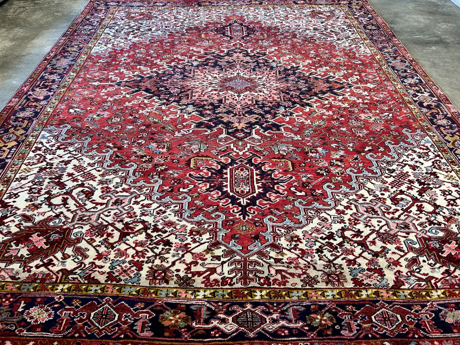 10'x12'4" Hand-Knotted 100% Lamb Wool Herize Carpet - Area Rug