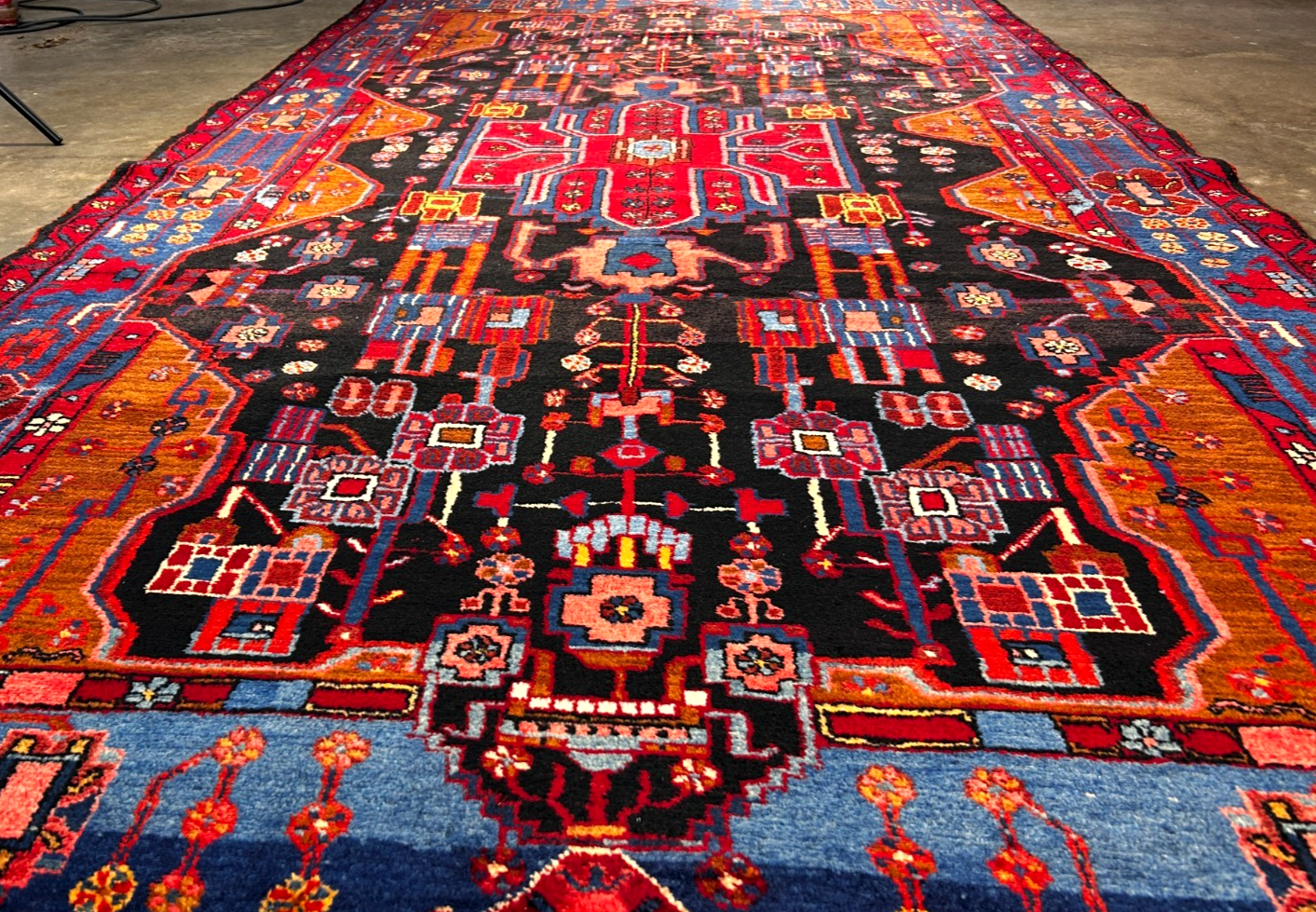 5'4" x 10' Hand-Knotted 100% Wool Pile Hamadane Area Rug