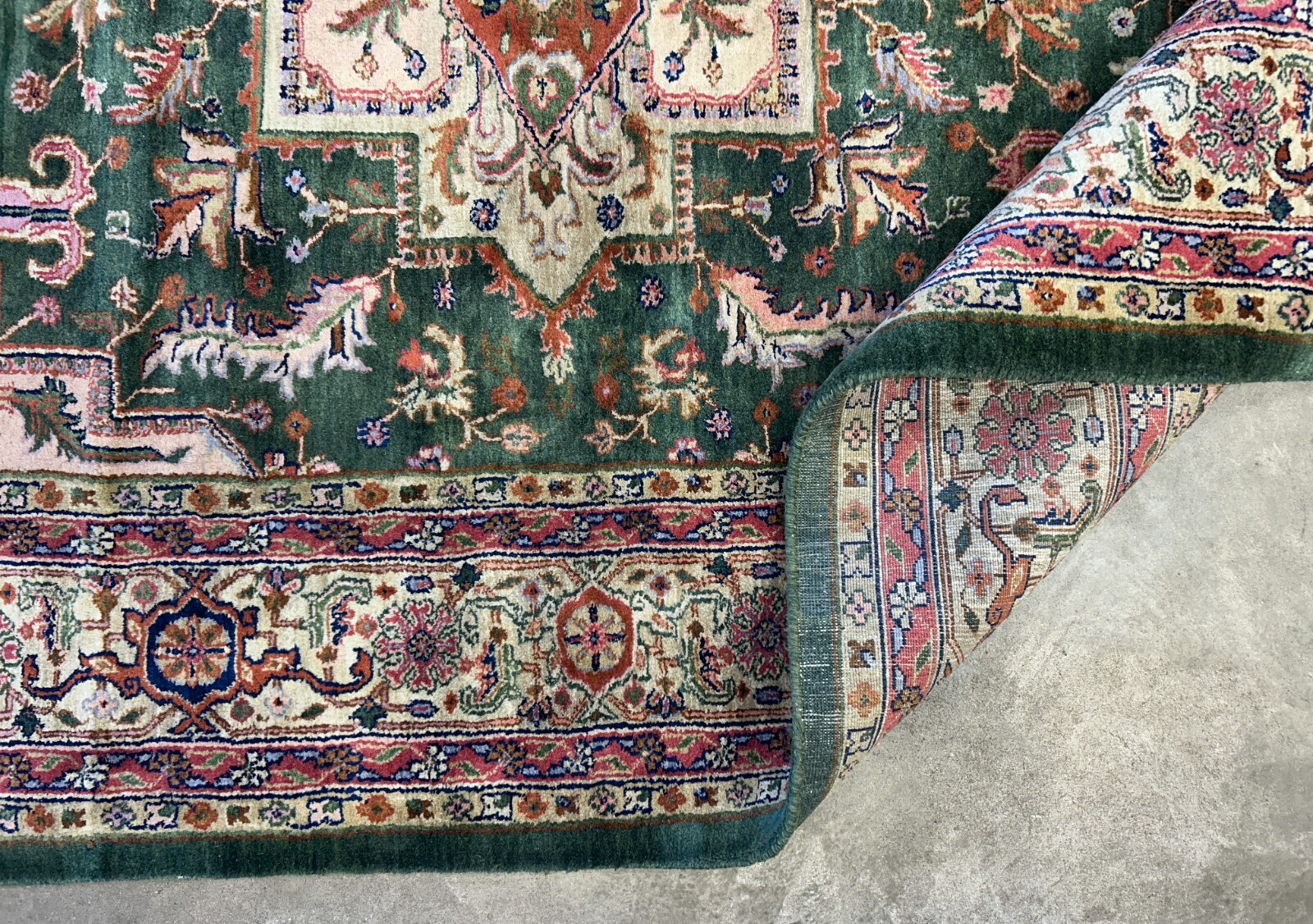 9'x12' Hand-Knotted 100% Wool Pile Herize Rug