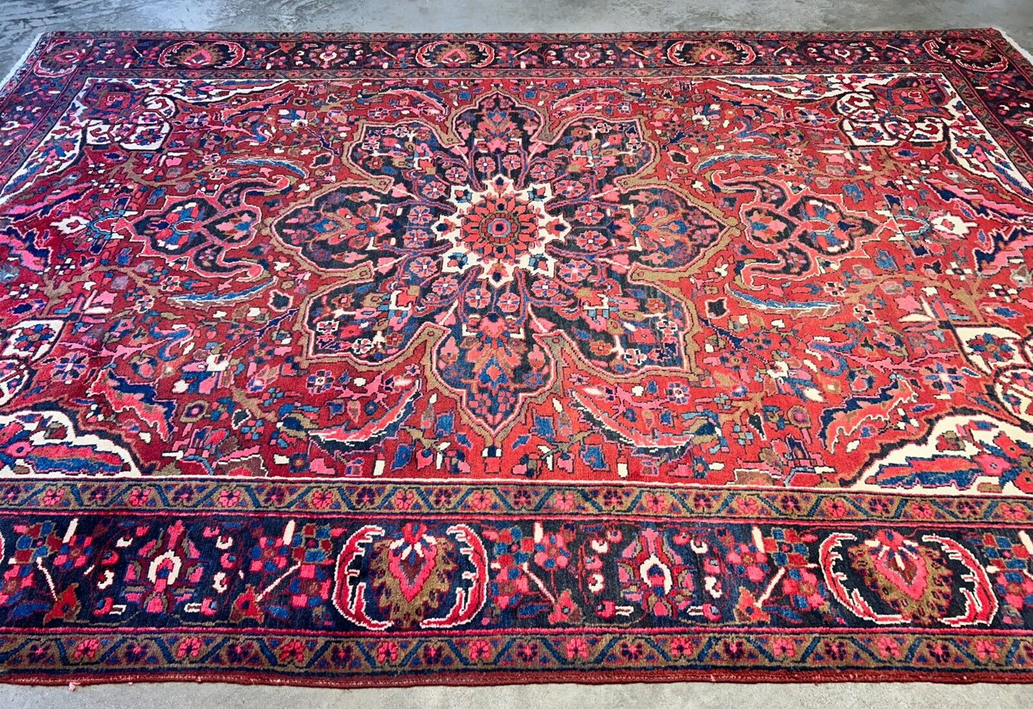 8'2"x11'6" Hand-Knotted 100% Wool Pile Herize Rug