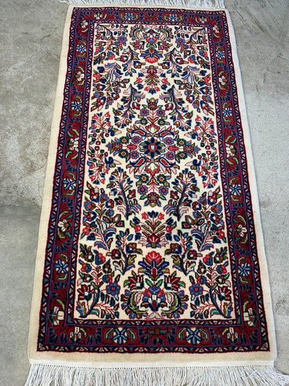 2'4"x4' Hand-Knotted 100% Wool Pile Sarouke Rug