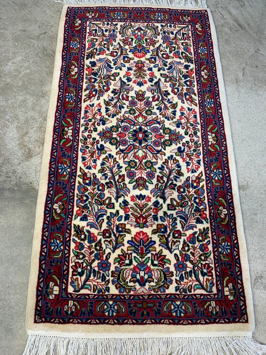 2'4"x4' Hand-Knotted 100% Wool Pile Sarouke Rug