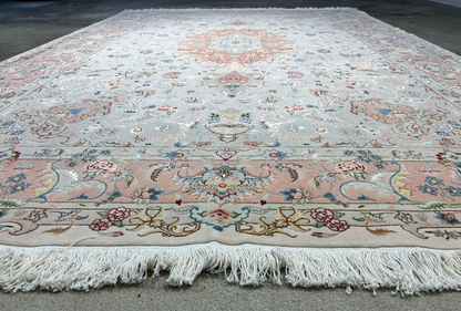 6'7"x9'10" Extra-Fine Hand-Knotted Wool & Silk Blend Tabrize Carpet - Area Rug