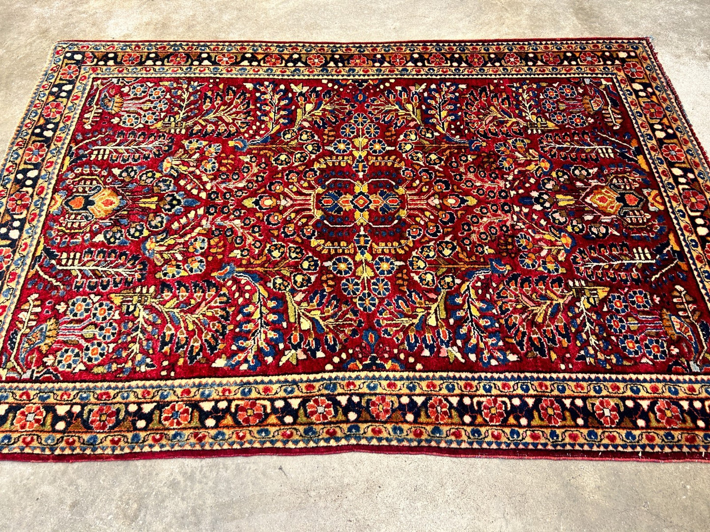 Collector Antique - 3'4"x5'1" Hand-Knotted 100% Wool Pile Sarouke Rug