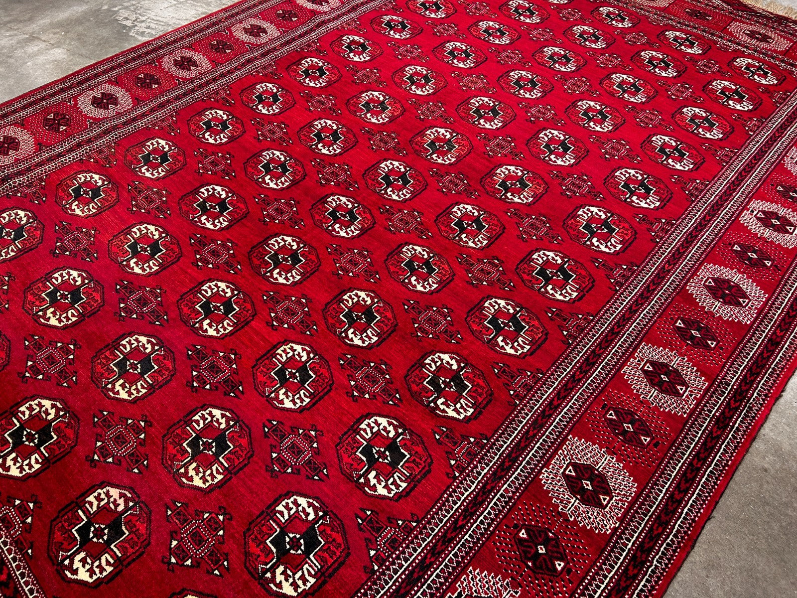 7'6" x 11'5'' Hand-Knotted 100% Wool Pile Turkamane Area Rug - Carpet