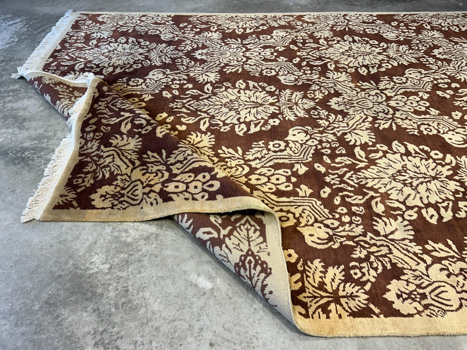 7'11"x9'11" Hand-Knotted 100% Wool Pile Tibetian Area Rug - Carpet