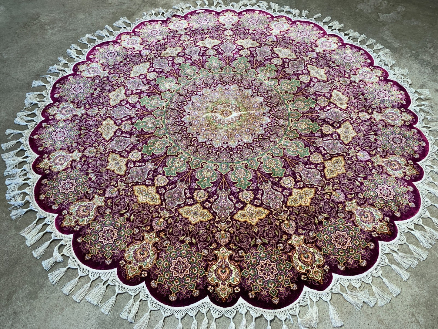 5' Diameter Exquisite Hand-Knotted 100% Silk Oriental Rug
