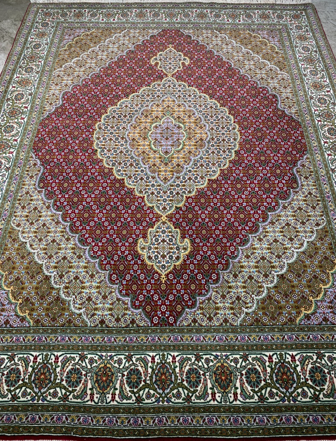 5'x6'8" Fine Hand-Knotted Wool & Silk Blend Tabrize Mahi Carpet - Area Rug