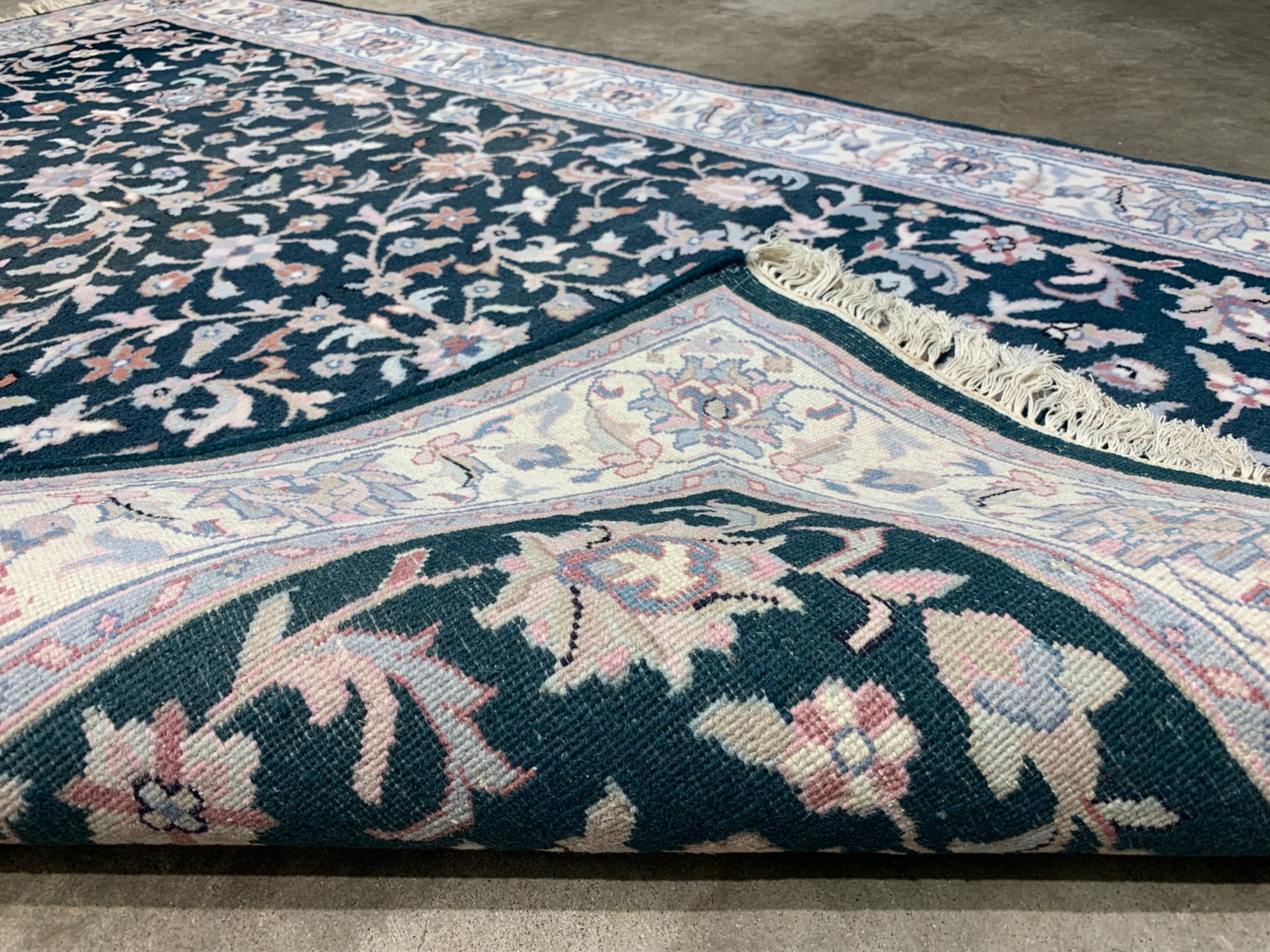 4'0''x6'0'' Hand-Knotted 100% Wool Oriental Area Rug