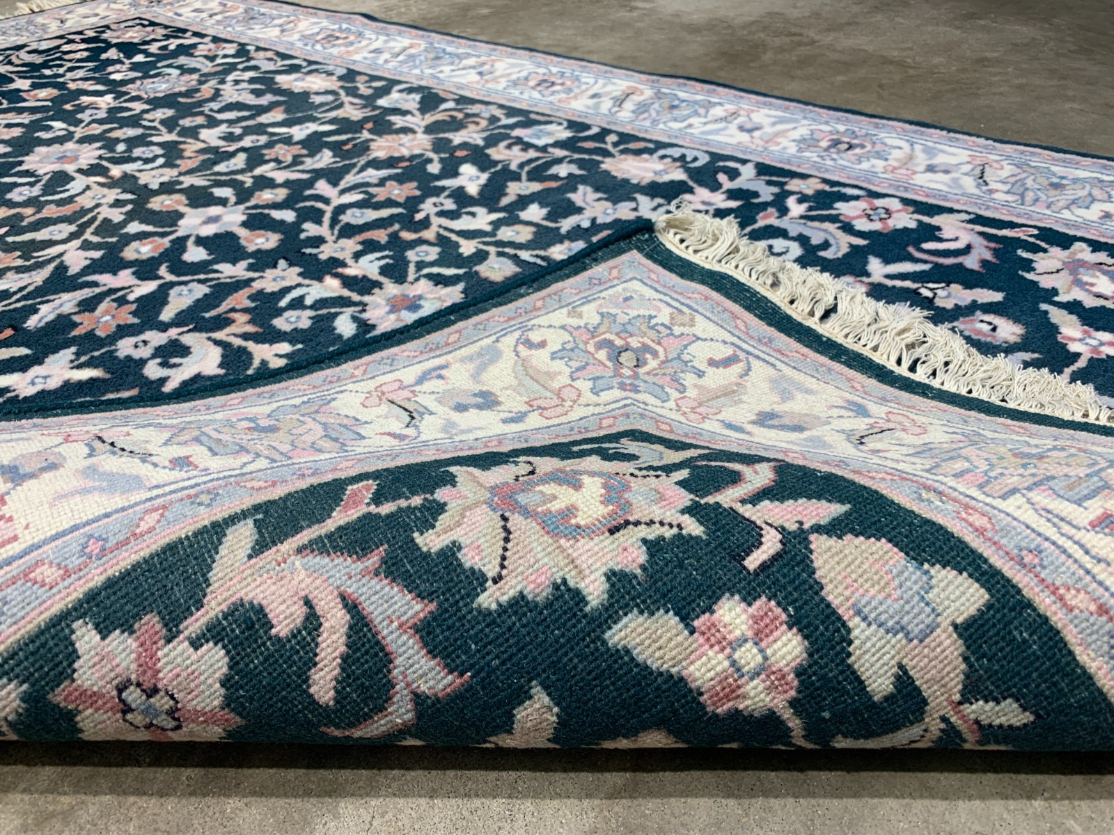 4'0''x6'0'' Hand-Knotted 100% Wool Oriental Area Rug