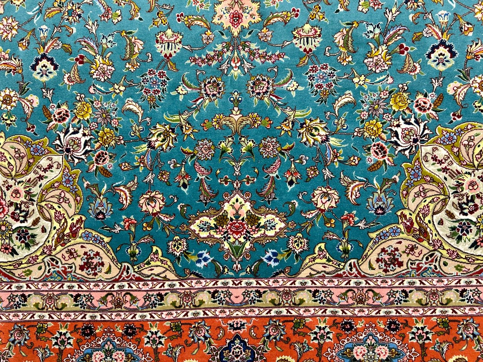 5'9"x9'5" Extra-Fine Hand-Knotted Wool & Silk Blend Tabrize Carpet - Area Rug