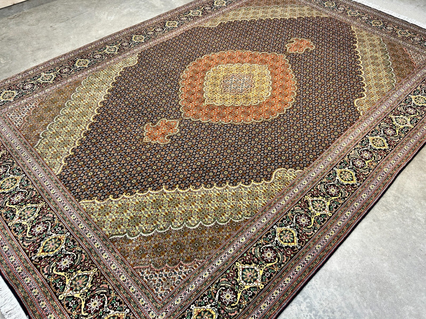 6'8"x10'2" Fine Hand-Knotted Wool & Silk Oriental Tabrize Rug - Area Carpet