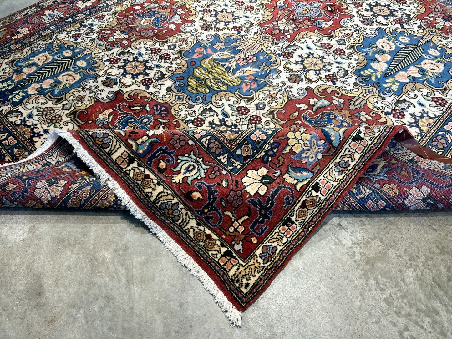 6'10"x10'2" Hand-Knotted 100% Lamb Wool Bakhtiarie Carpet - Area Rug