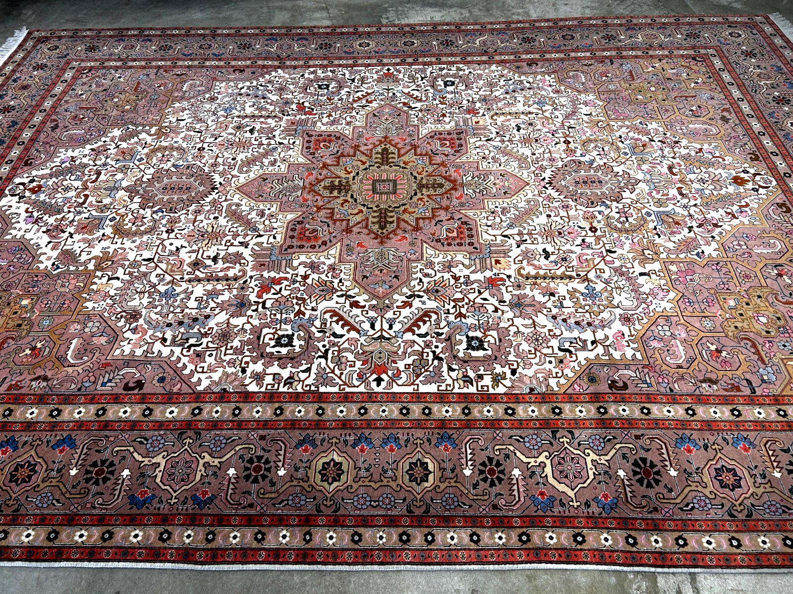8'1"x11'10'' Fine Hand-Knotted Very Fine Wool Pile Tabrize Herize Area Rug