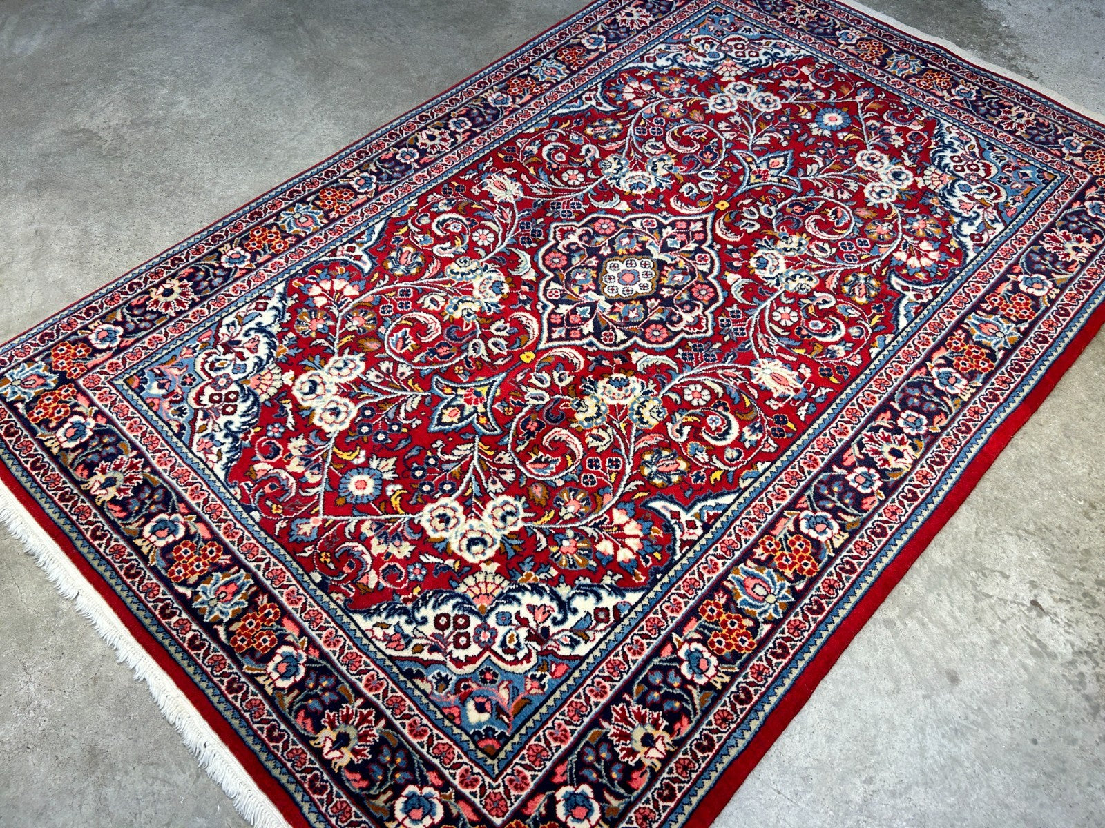 3'5"x5'2" Hand-Knotted 100% Wool Pile Sarouke Rug