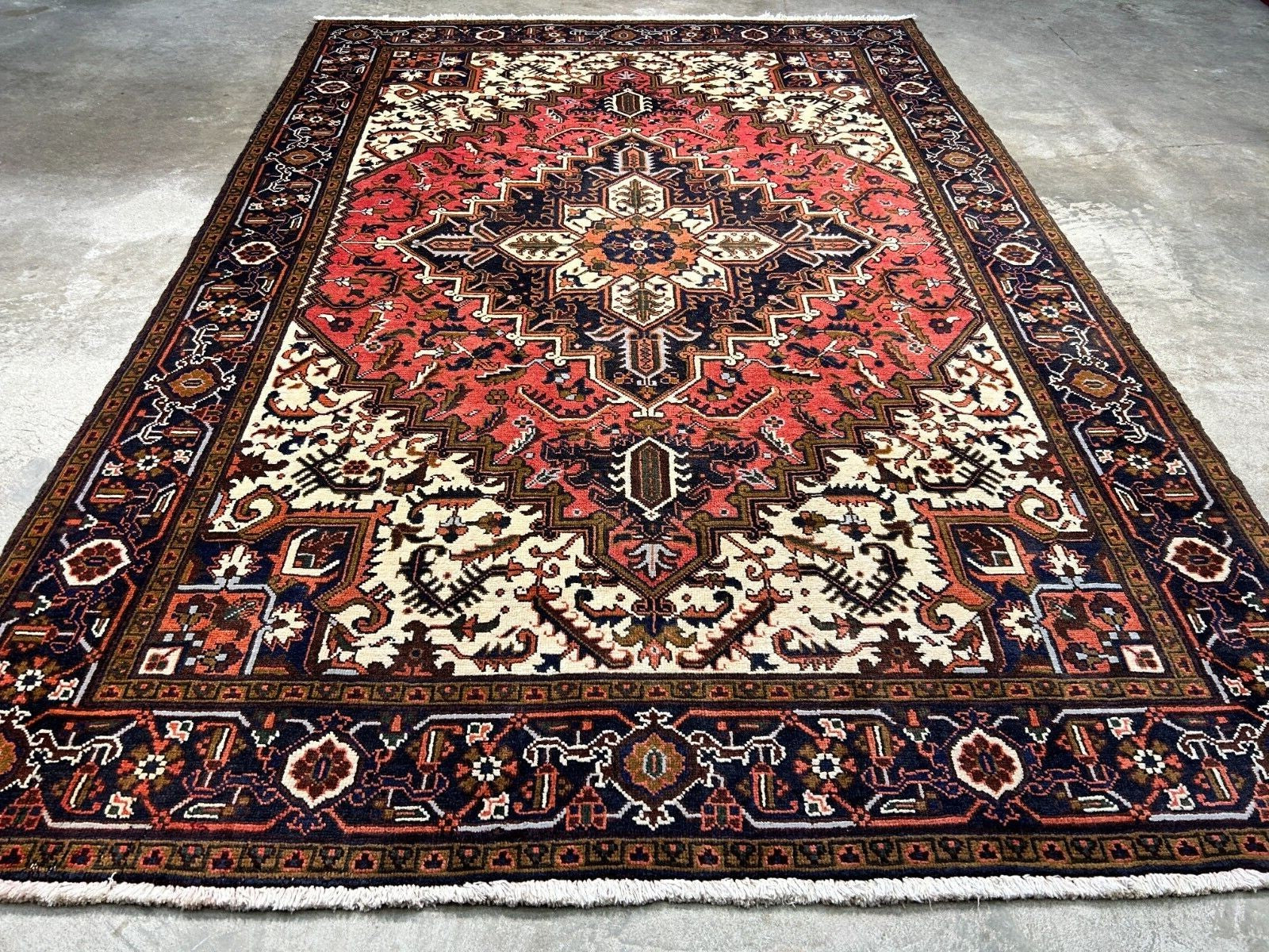 6'10" x 9'7" Hand-Knotted 100% Wool Pile Herize Area Rug - Carpet