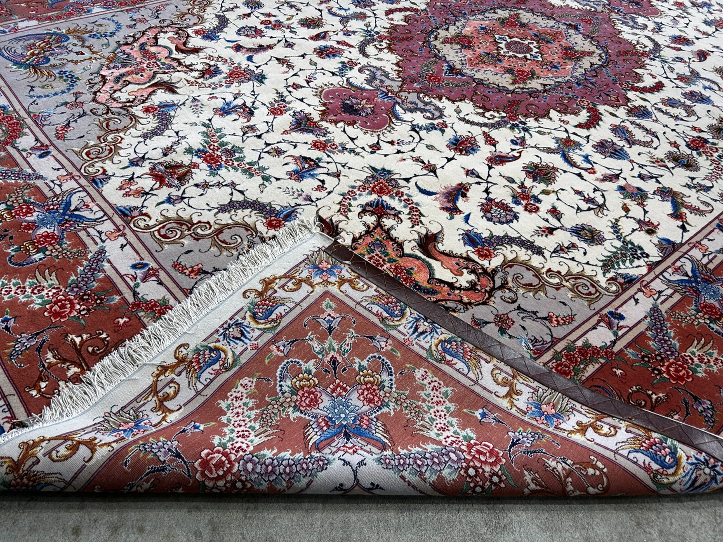8'1"x11'7" Extra Fine Hand-Knotted Wool & Silk Oriental Rug - Area Carpet