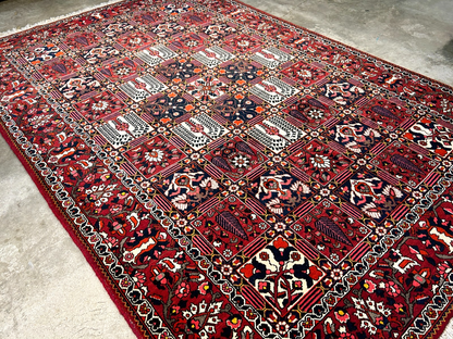 6'11"x10'3" Hand-Knotted 100% Lamb Wool Bakhtiarie Carpet - Area Rug