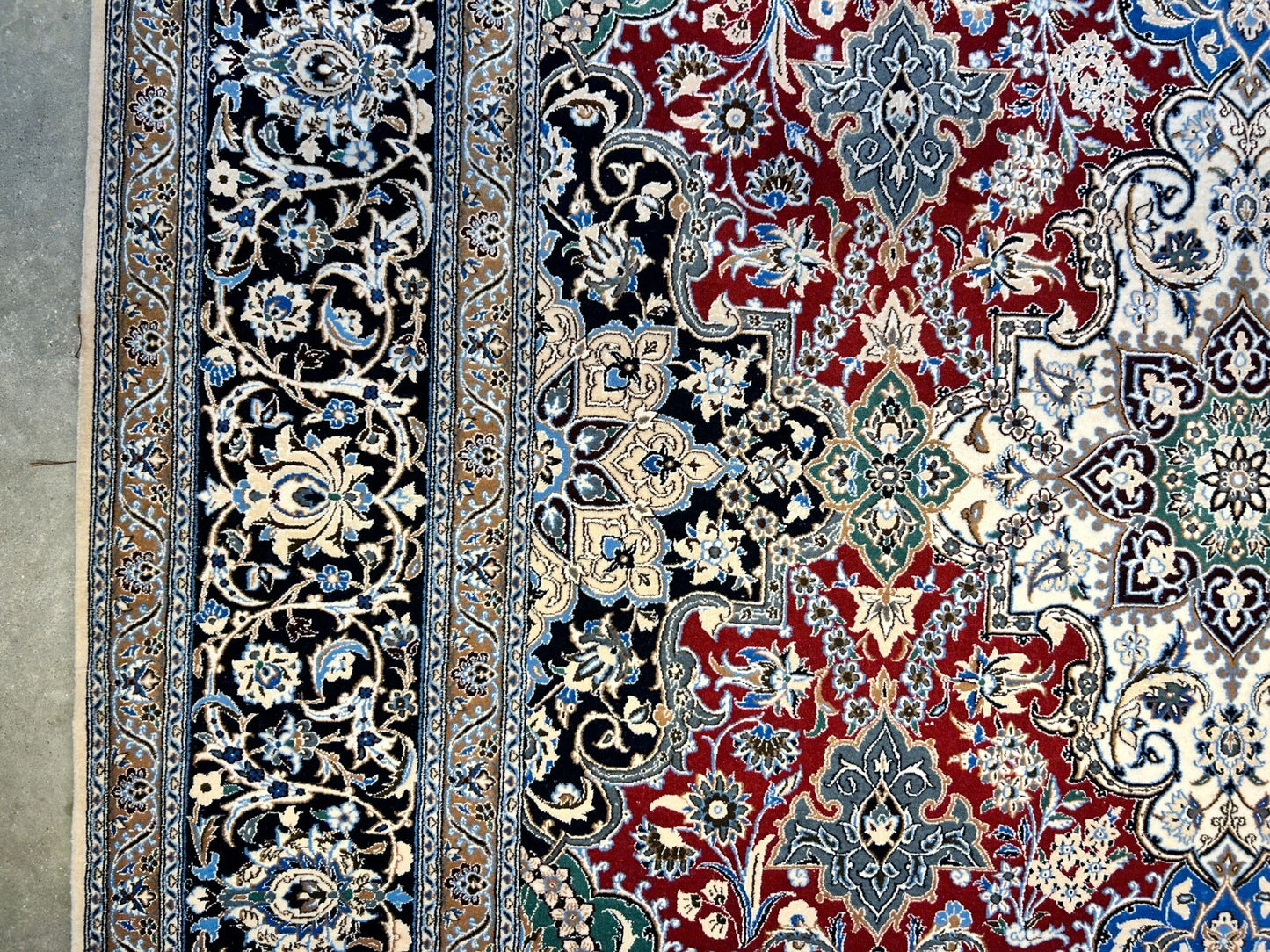 6'8"x10' Very Fine Hand-Knotted Wool & Silk Naine Rug - Area Carpet