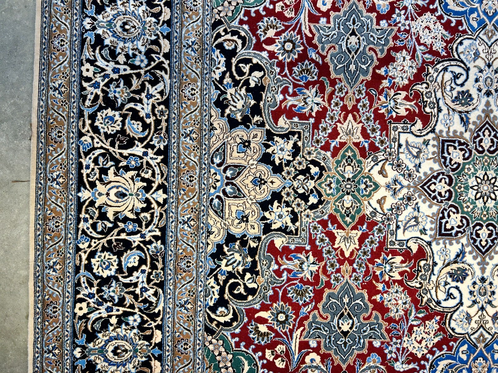 6'8"x10' Very Fine Hand-Knotted Wool & Silk Naine Rug - Area Carpet