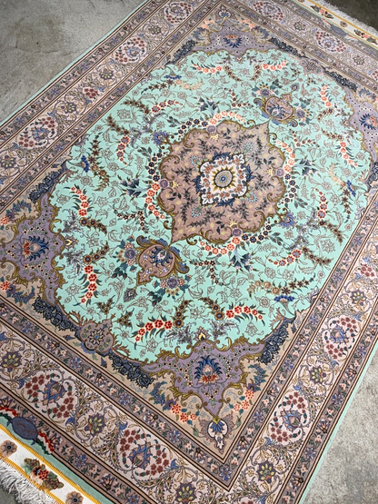 4'10"x7' Extremely Fine Hand-Knotted Wool & Silk Blend Tabrize Carpet - Area Rug