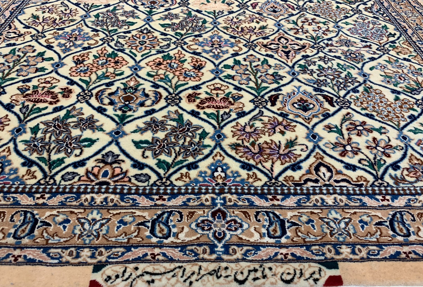 3'2"x4'10'' Very Fine Hand-Knotted Silk & Wool Naine Area Rug - Carpet