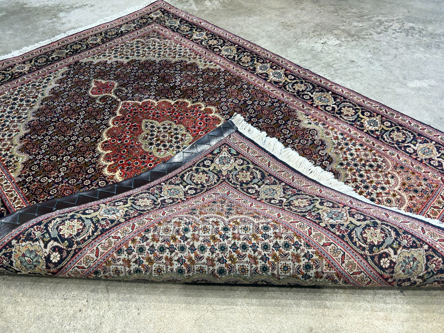 3'4"x4'8" Hand-Knotted 100% Wool Pile Tabrize Mahi Rug