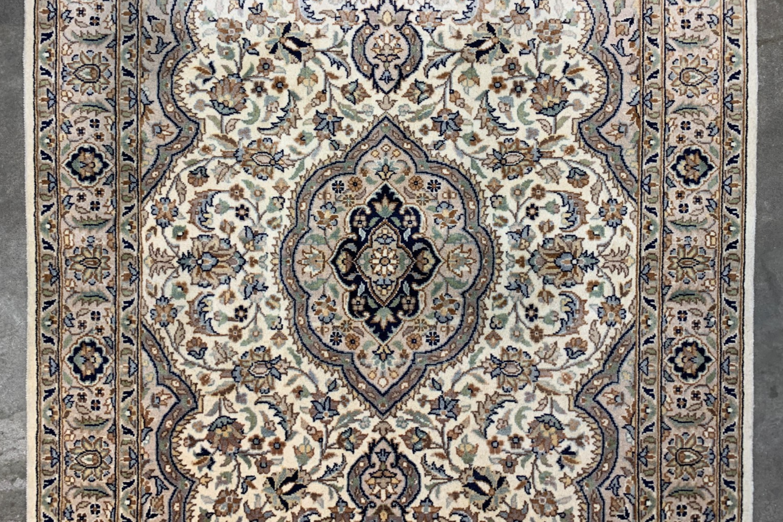 4'0'' x 6'1'' Very Fine Hand-Knotted 100% Wool PakPersian Area Rug - Carpet