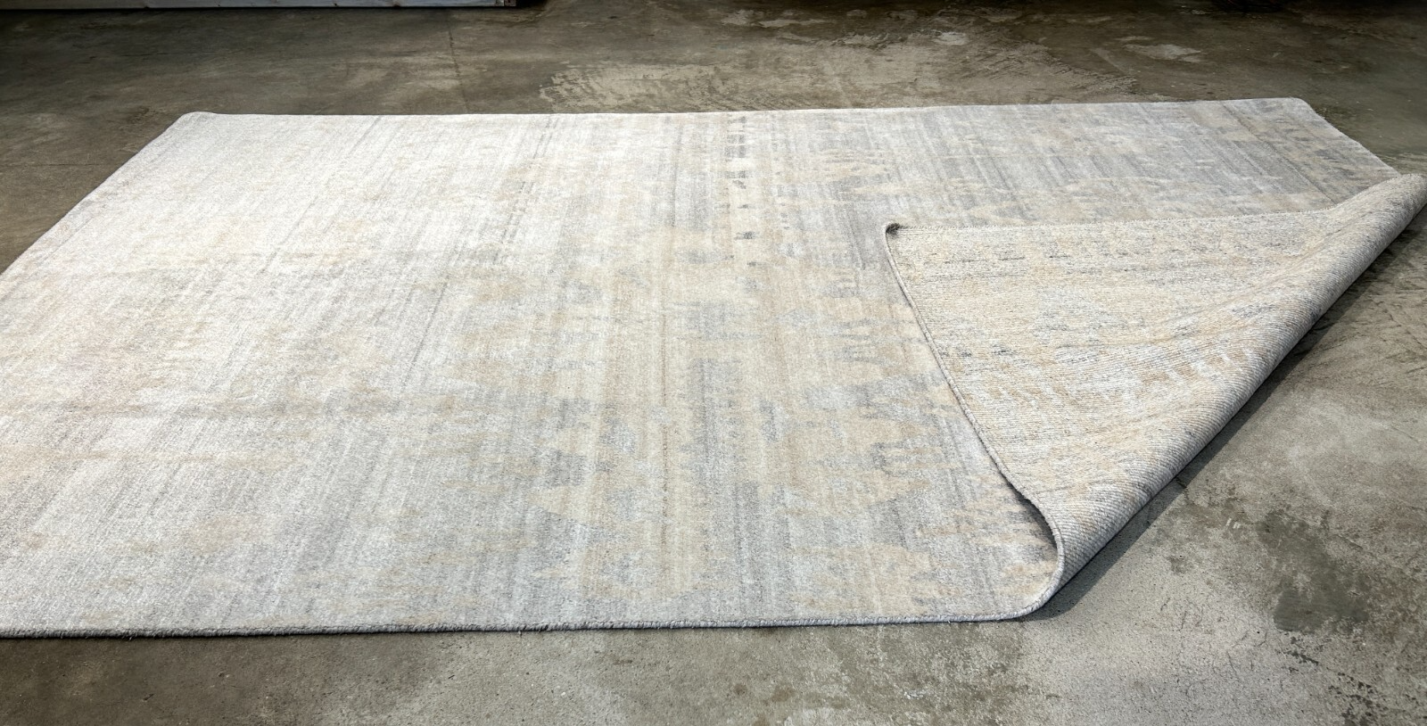 6'x8'11" Hand-Knotted 100% Wool Pile Modern Rug