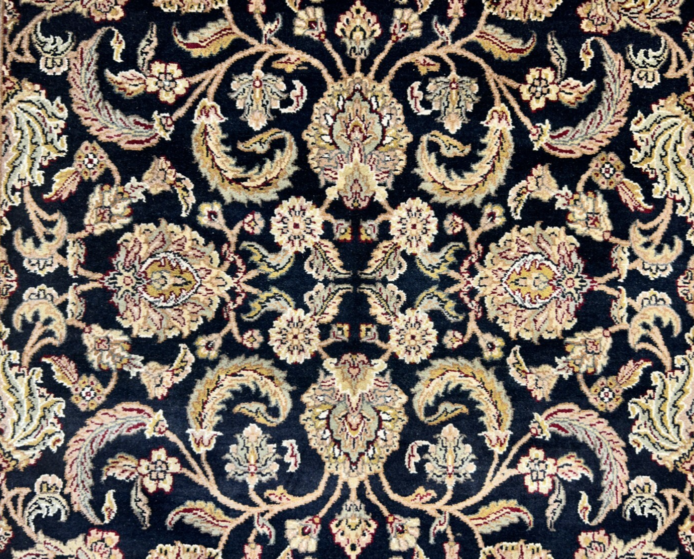 6'2"x9'4'' Hand-Knotted 100% Wool Pile Indo-Agra Area Rug - Area Carpet