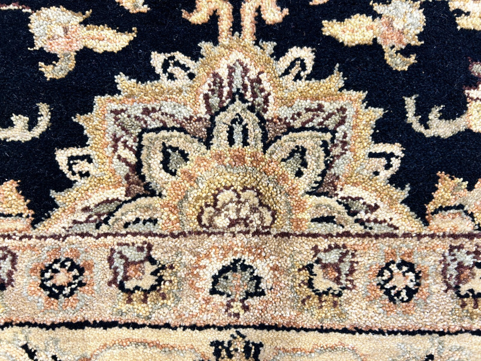 8'10"x12'7" Hand-Knotted 100% Lamb Wool IndoAgra Carpet - Area Rug