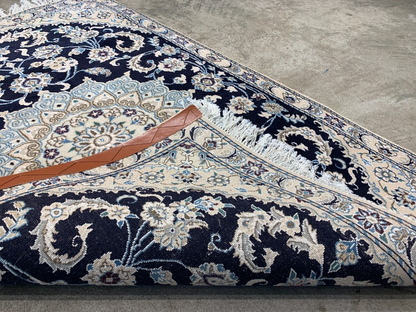 2'11"x4'4" Fine Hand-Knotted Wool & Silk Blend Naine Carpet - Area Rug