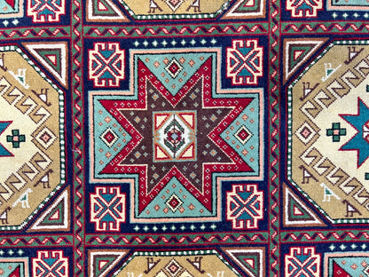 3'5"x5'4" Hand-Knotted 100% Wool Pile Tabrize Rug