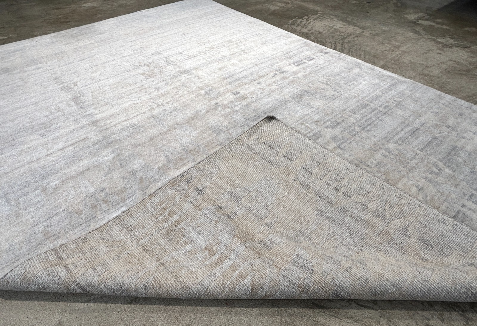 6'x8'11" Hand-Knotted 100% Wool Pile Modern Rug